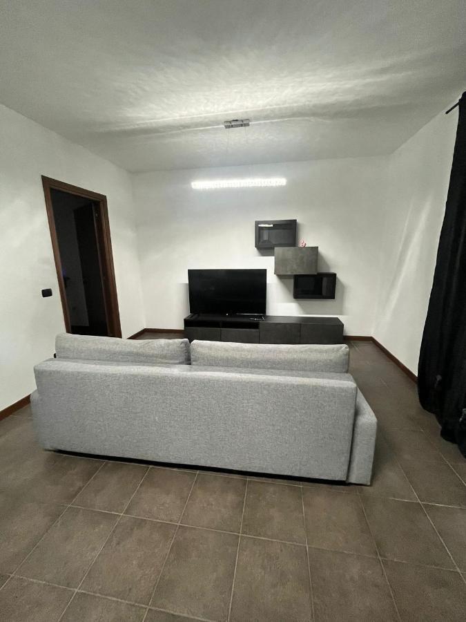 Home Sarenji Trivolzio Екстер'єр фото